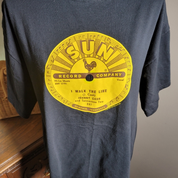 JOHNNY CASH SUN RECORDS WALK THE LINE TEE SHIRT - Picture 7 of 8